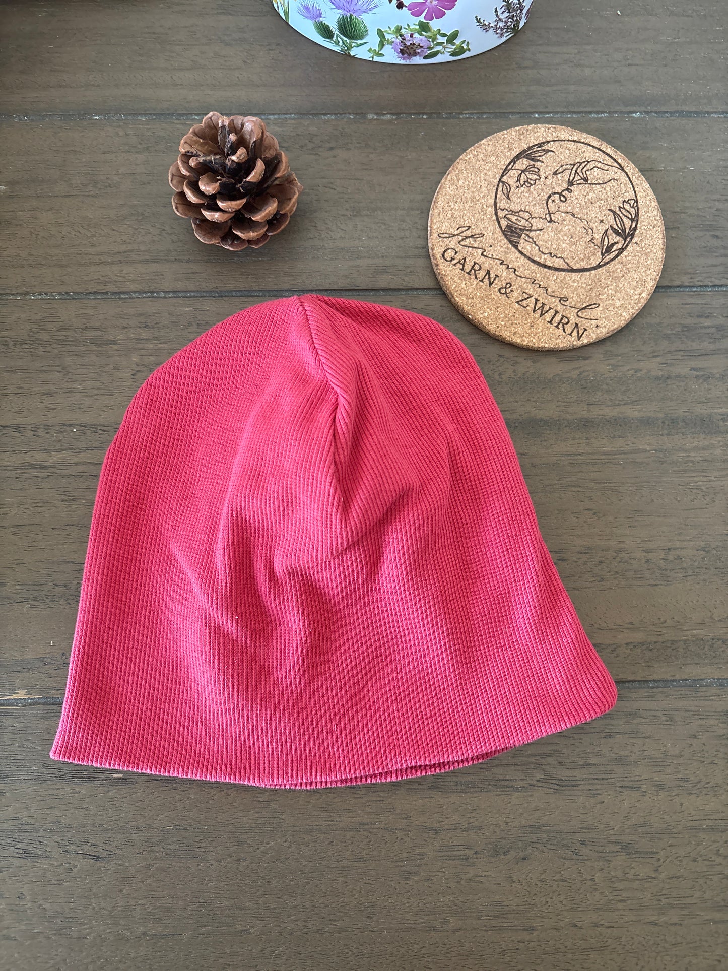 Kinder Beanie aus BIO Stoff in sattem Rot