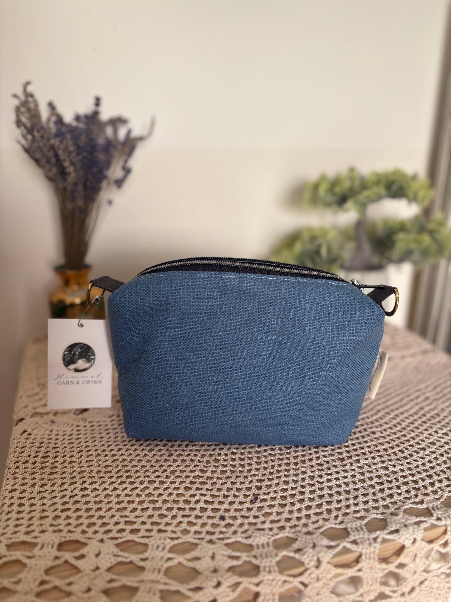 Tolle Handtasche in Jeansblau mit Karo Gurt 💙