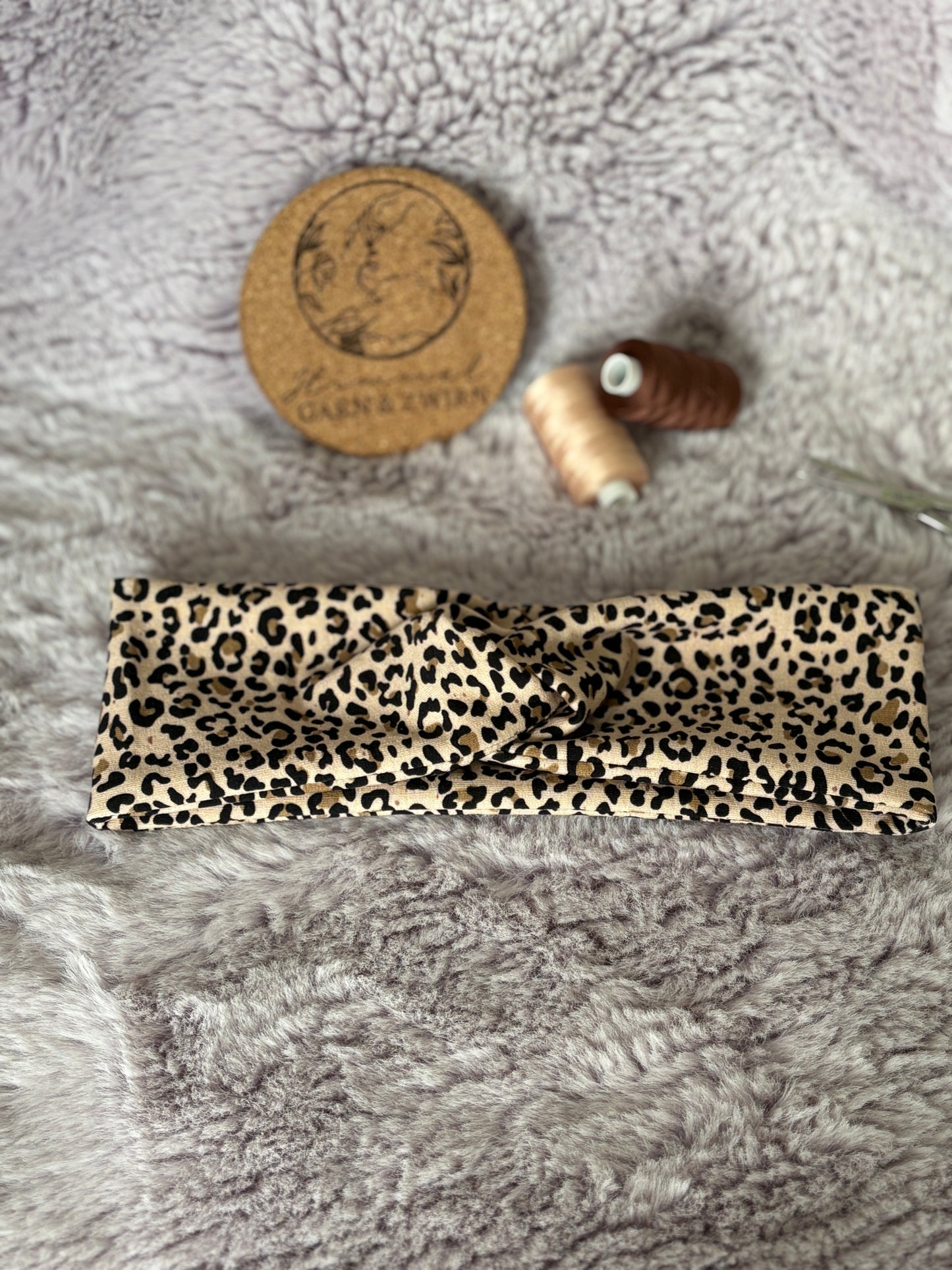 Stirnband mit Leo Muster aus super weichem BIO Stoff 🐆
