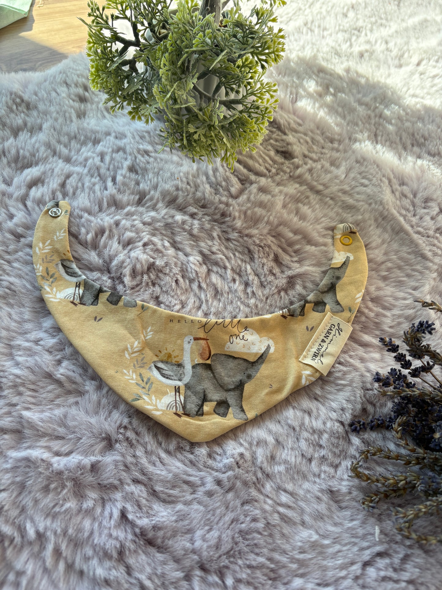 BIO Babylätzchen Hello Little One Gelb