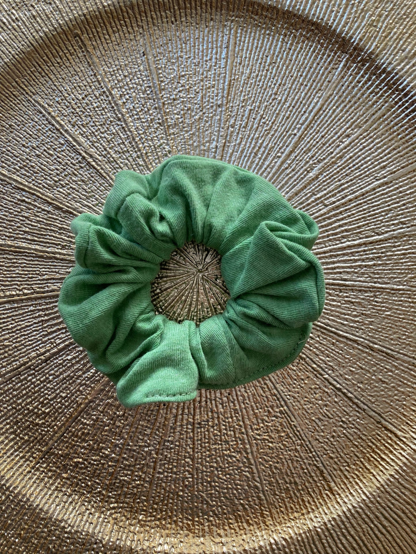 UPCYCLING Scrunchie aus Tshirt Stoff in strahlendem Grün