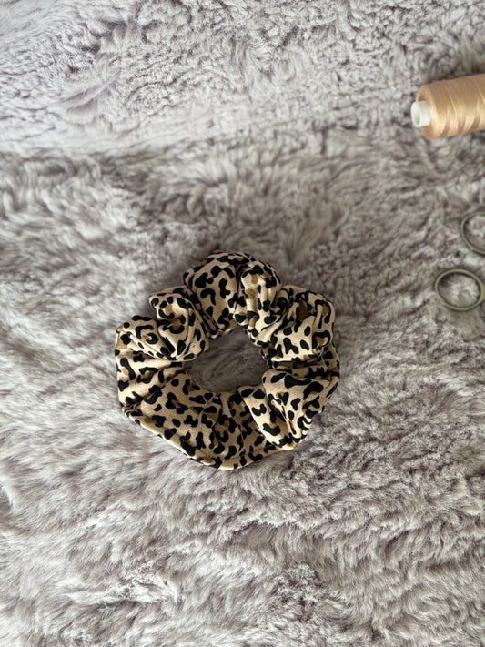 Scrunchie mit Leo Muster