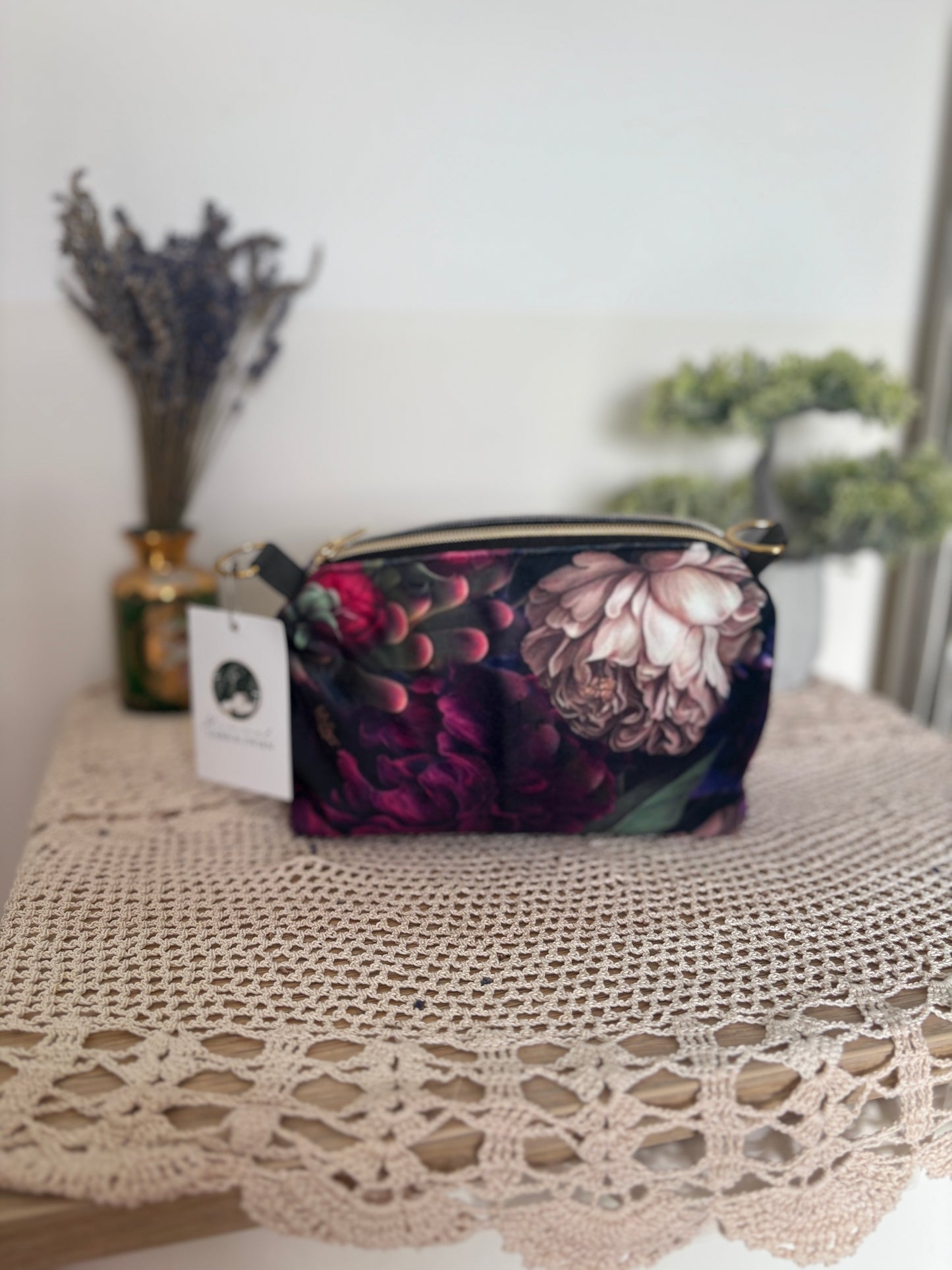 Einzigartige Handtasche mit Vintage Blumenmuster 🌸