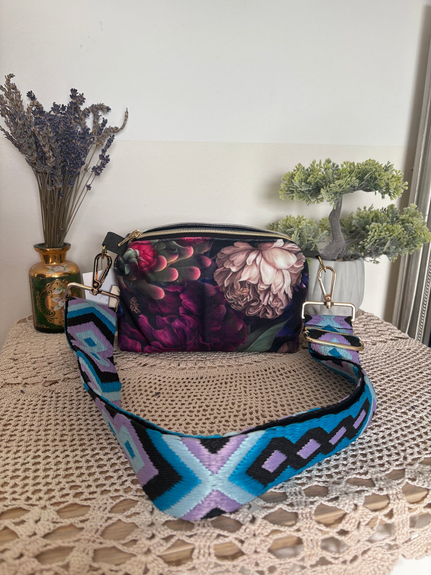 Einzigartige Handtasche mit Vintage Blumenmuster 🌸